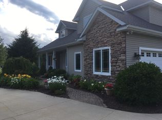2051 Leisure Blvd, Holland, MI 49424