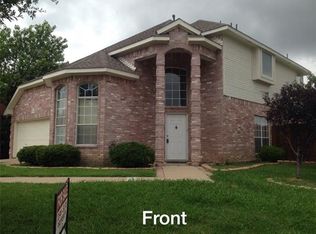 5700 Creekhollow Dr, Arlington, TX 76018
