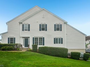 2 Constitution Ln, Totowa Boro, NJ 07512