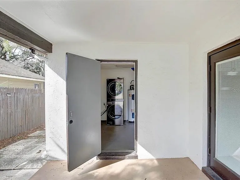 6319 S Church Ave — Photo 10