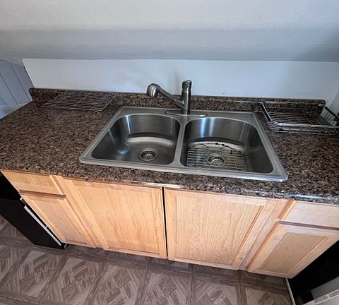 5th image of 8233 Garfield Blvd #2
