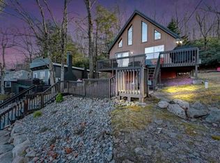 49 S Lake Dr, Lake Harmony, PA