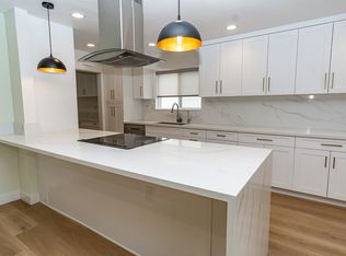12045 Los Reyes Ave, La Mirada, CA 90638