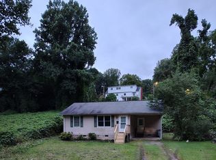 (Undisclosed Address), Lenoir, NC 28645