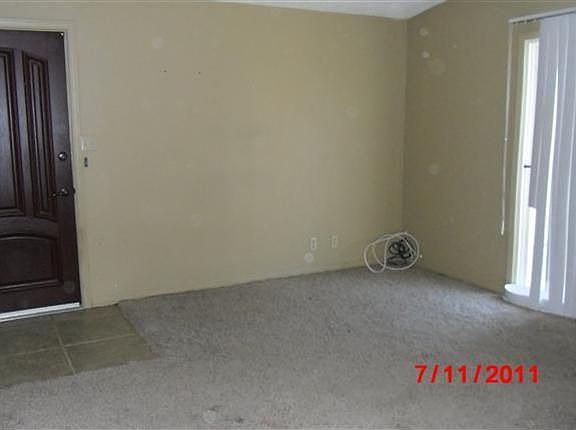 5th image of 6430 Channing Dr