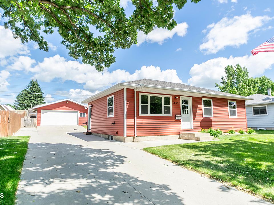 1st image of 1733 Ryan Dr