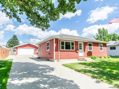 1733 Ryan Dr, Bismarck, ND, 58501
