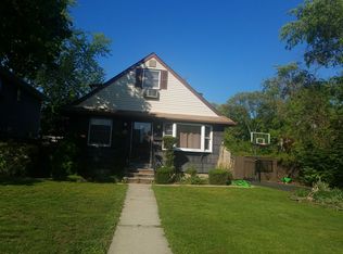 46 Madison Dr, Lindenhurst, NY 11757