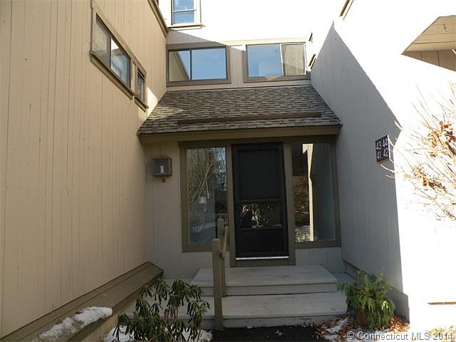 1st image of 43 Great Meadow Ln #43