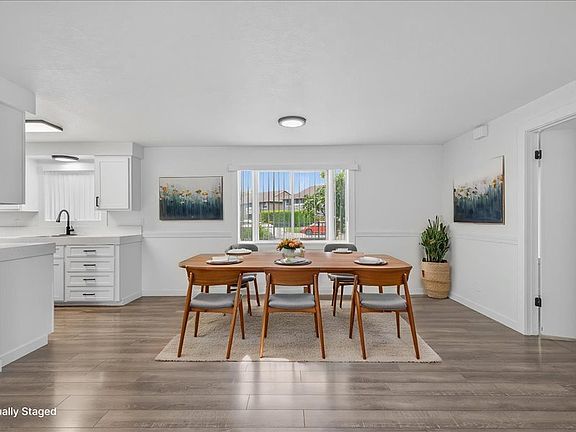 5th image of 1701-1759 NE 162nd Ave #1701