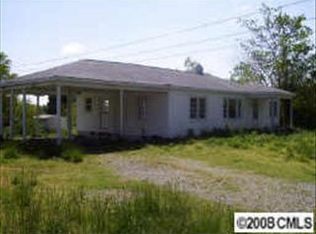 2038 Rhyne Rd, Dallas, NC 28034