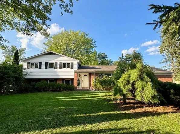 6370 W Norma Lee St, West Bloomfield, MI 48322