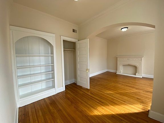 5th image of 6617 S Greenwood Ave #2