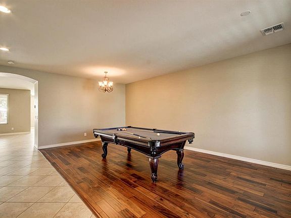3rd image of 4125 S Camellia Dr