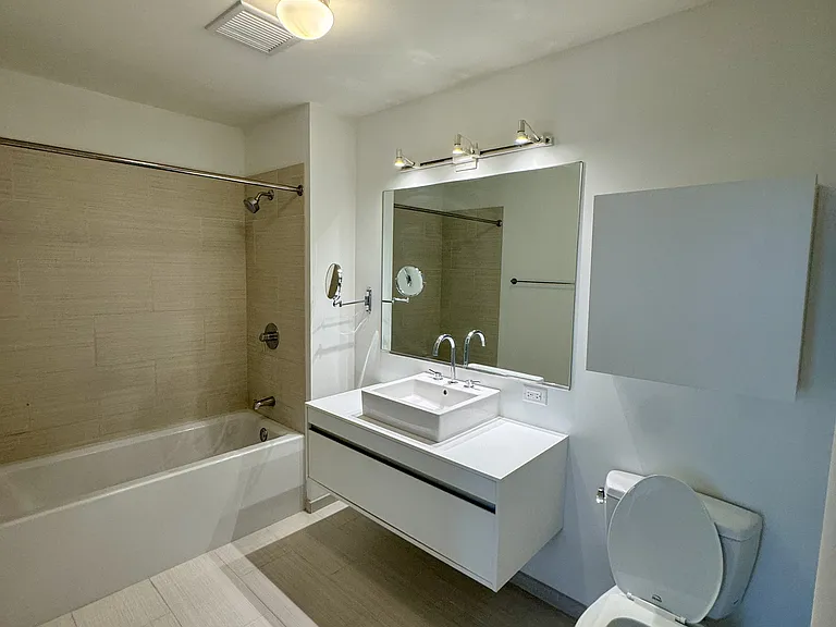 1345 S Wabash Ave #1402 — Photo 9