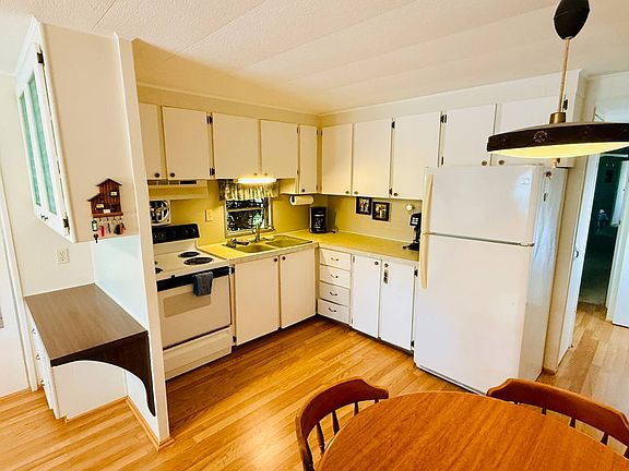 5th image of 2921 Bruce Ln