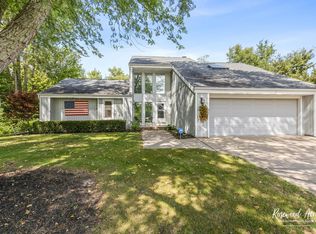 23 Birchwood Ln, Saint Anne, IL 60964