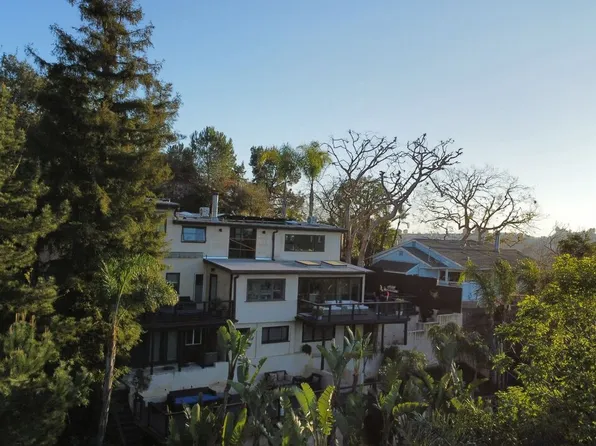 7483 Palo Vista Dr, Los Angeles, CA 90046