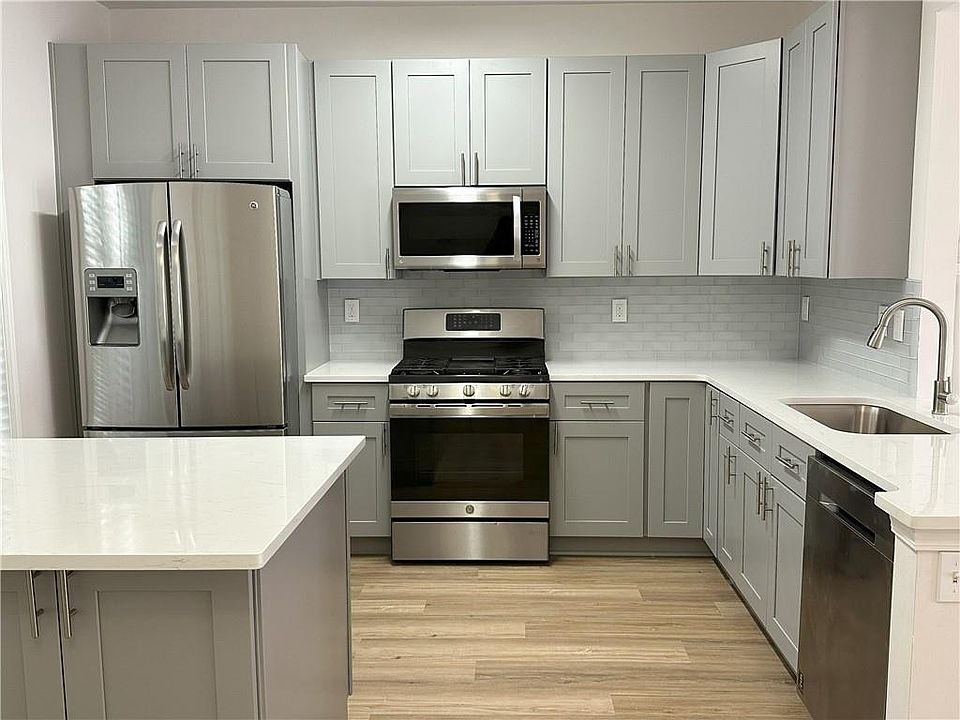 1st image of 4162 Howell Park Rd