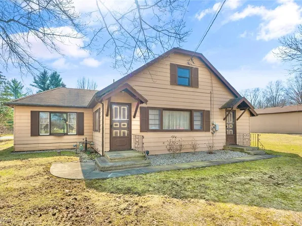 15235 Mahoning Ave, Diamond, OH 44412