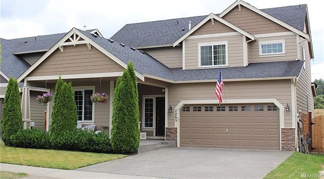 Pride of ownership throughout this 2 story, 4 bedroom Horizon Point beauty.  Easy access to several area parks, grade school, shopping and train depot.