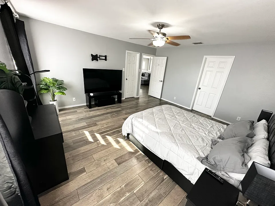 1712 Creek Knl #1