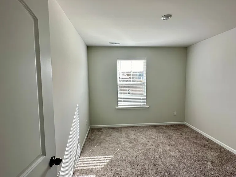 2123 Lavender Meadows Ct — Photo 24