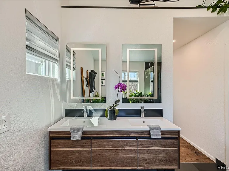 8031 E Bayaud Ave — Photo 22