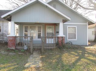 1003 W 4th St, Coffeyville, KS 67337