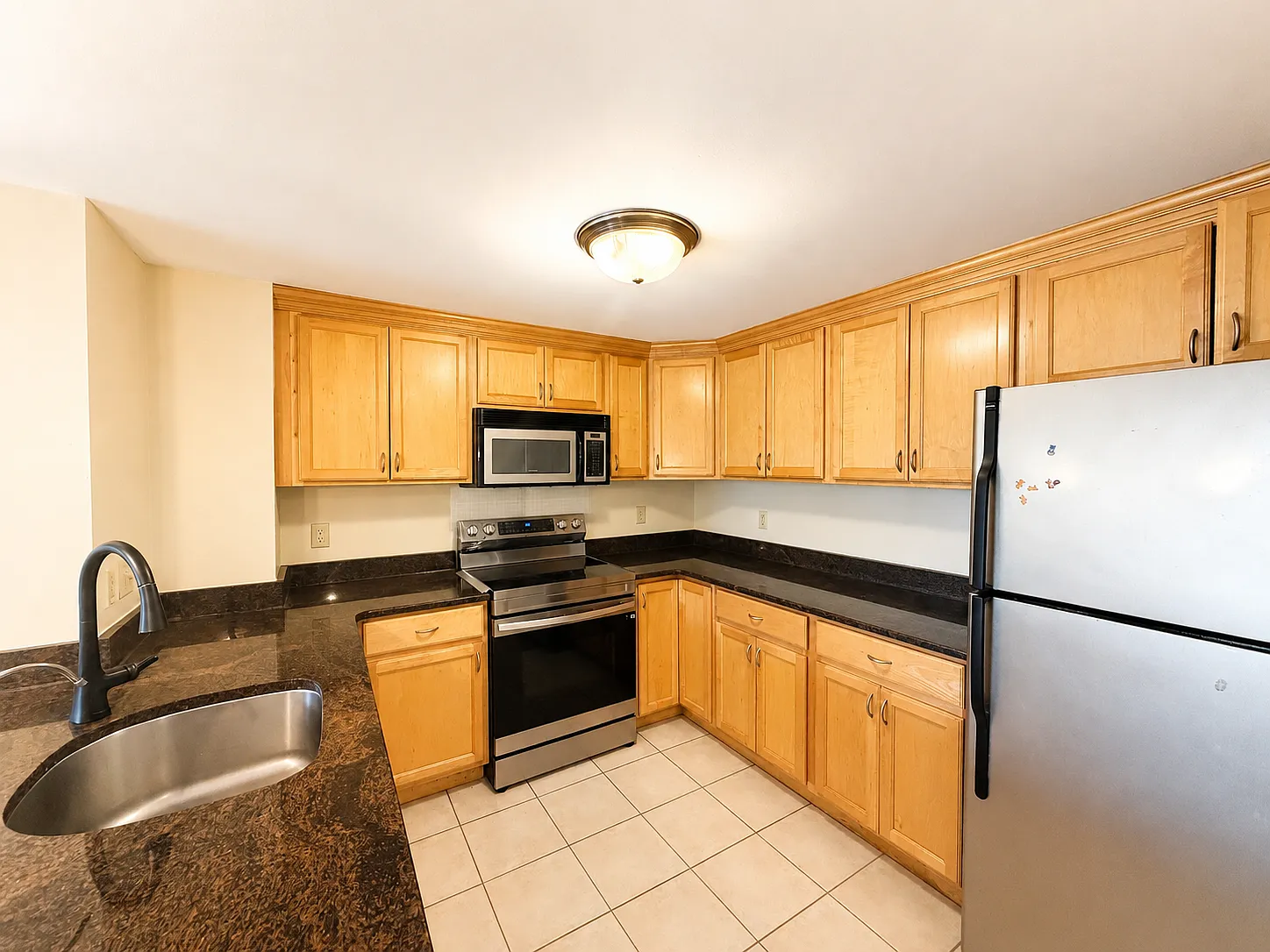 2 bed, 1.5 bath, 1007 sqft, $2,700 — Photo 4