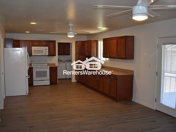 4th image of 7702 N 38th Ave