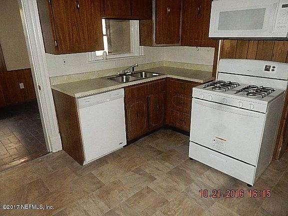 4th image of 25 Tiffin Ave