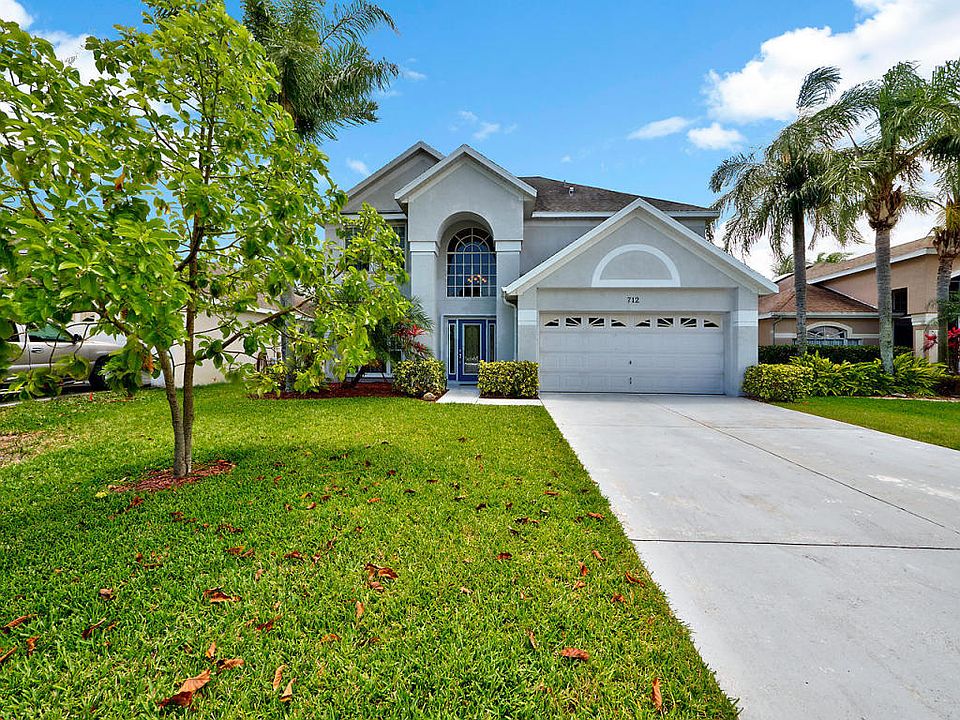 1st image of 712 NW Waterlily Pl
