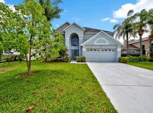 712 NW Waterlily Pl, Jensen Beach, FL 34957