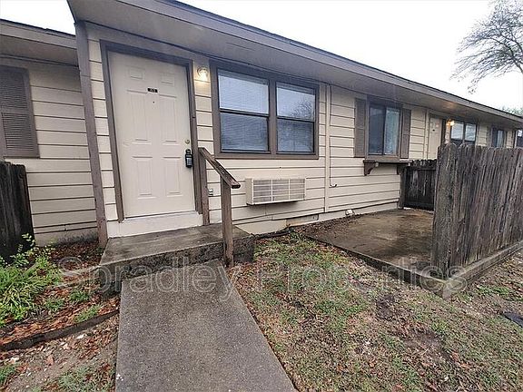 2nd image of 608 John Paul Jones Dr APT 154