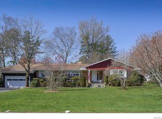 9 Wagon Wheel Rd, Mamaroneck, NY 10543