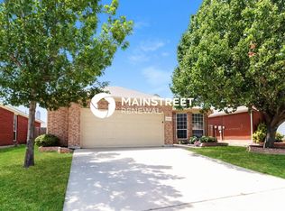 10621 Big Oak Dr, Fort Worth, TX 76131