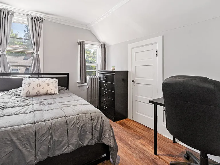 202 Stewart Ave — Photo 23