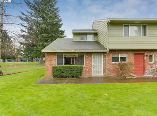 2064 NE Hogan Dr, Gresham, OR 97030