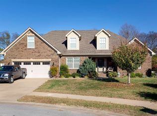 521 Baden Ln, Bowling Green, KY 42104