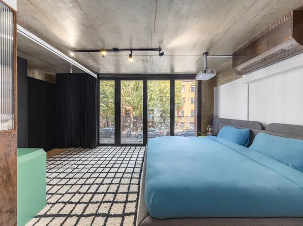 126 South 2nd Street image 9 of 15