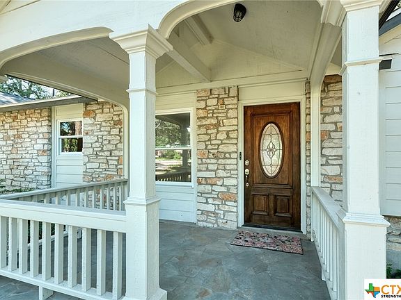 3rd image of 12619 Darryl Dr
