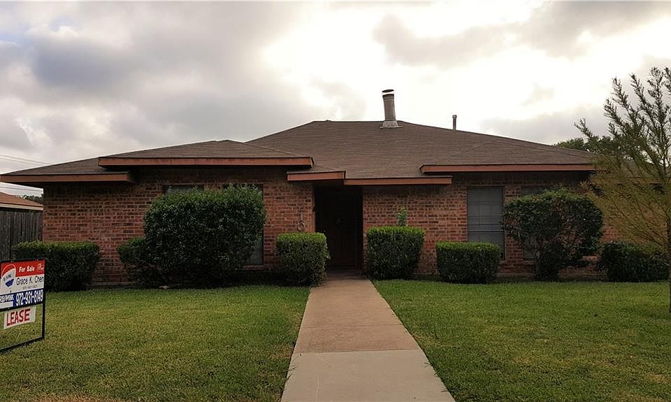 1st image of 2106 Ashwood Ln