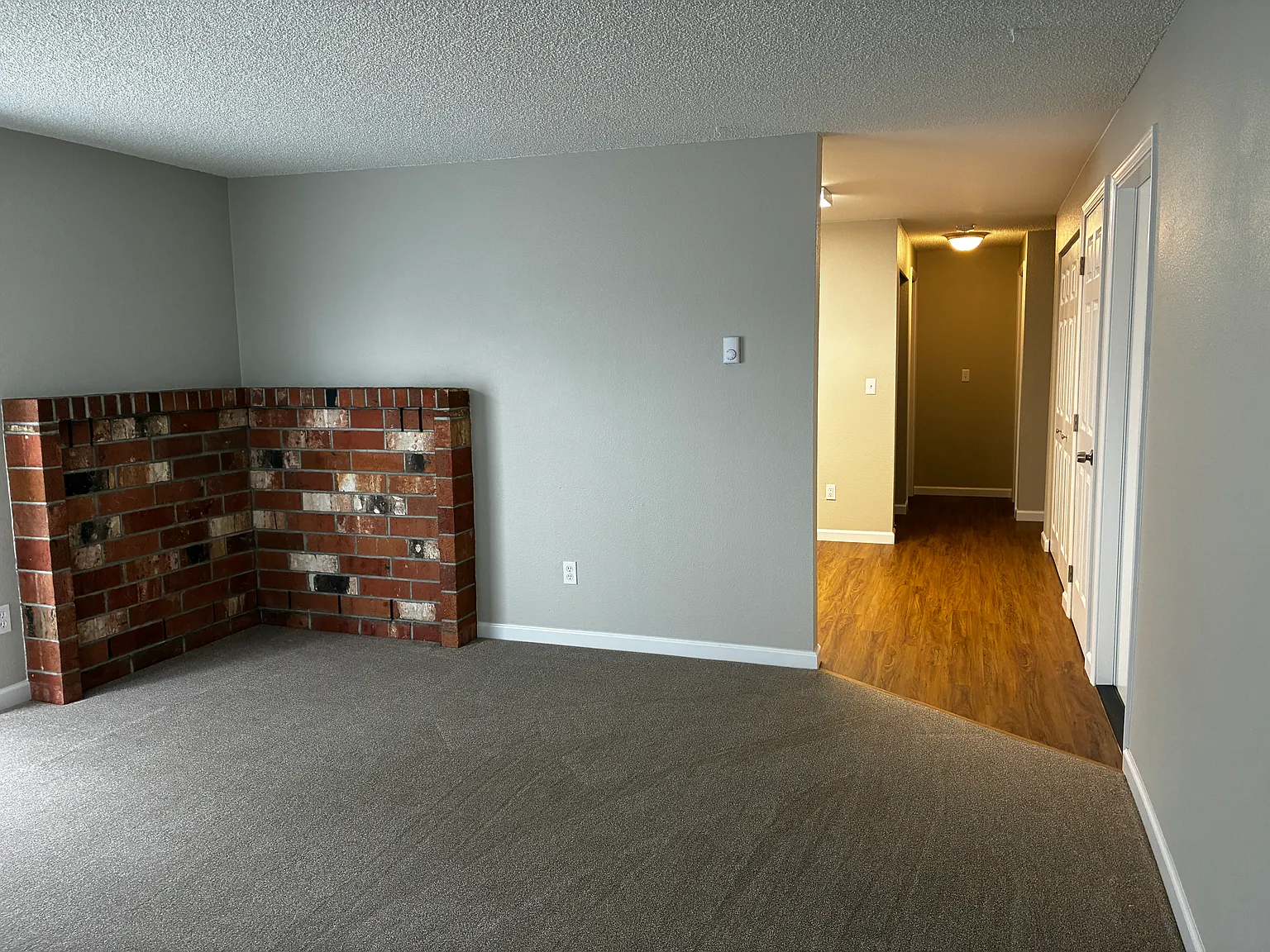 2 bed, 874 sqft, $1,650 — Photo 3