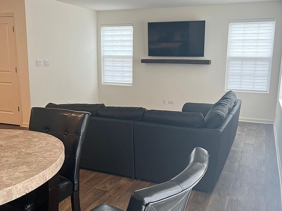 5th image of 1118 W Lake Ct