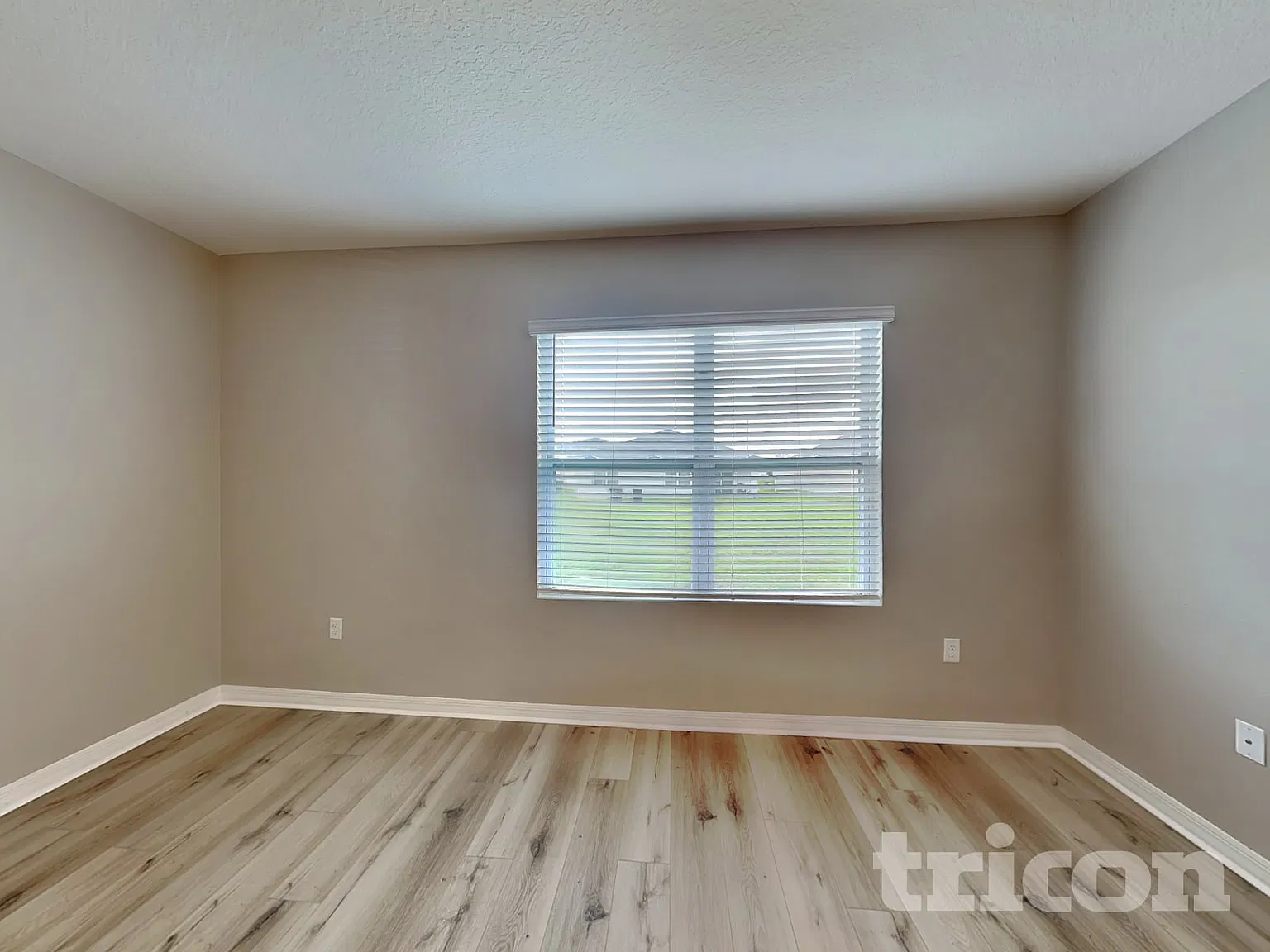 949 Summer Glen Drive Winter Haven FL — Photo 3