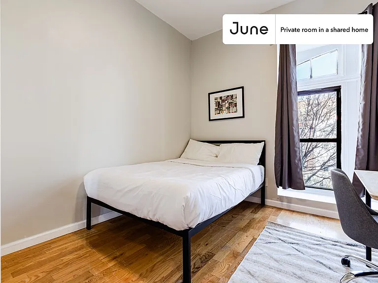 362 Parkside Ave #A — Photo 1