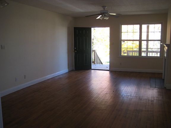 3rd image of 2308 SW Highland Ave