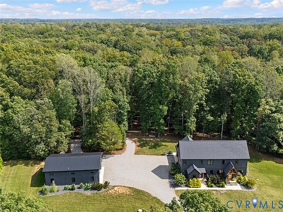 2nd image of 1530 Lewis Ln