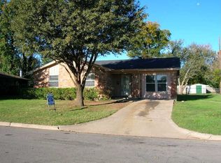 1002 Jan Dr, Burkburnett, TX 76354